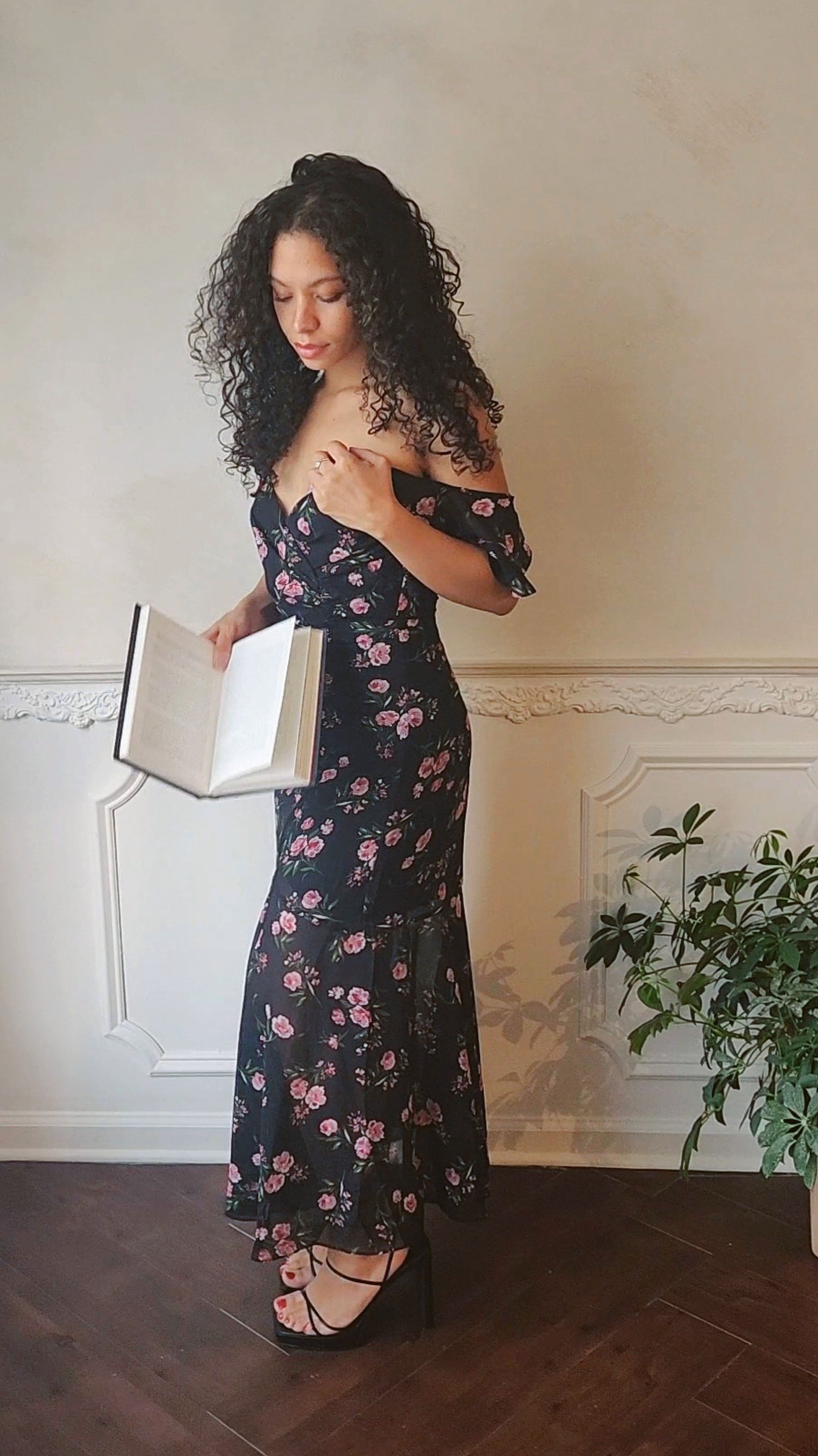 Albany Floral Ruched Dress (1 SMALL LEFT)