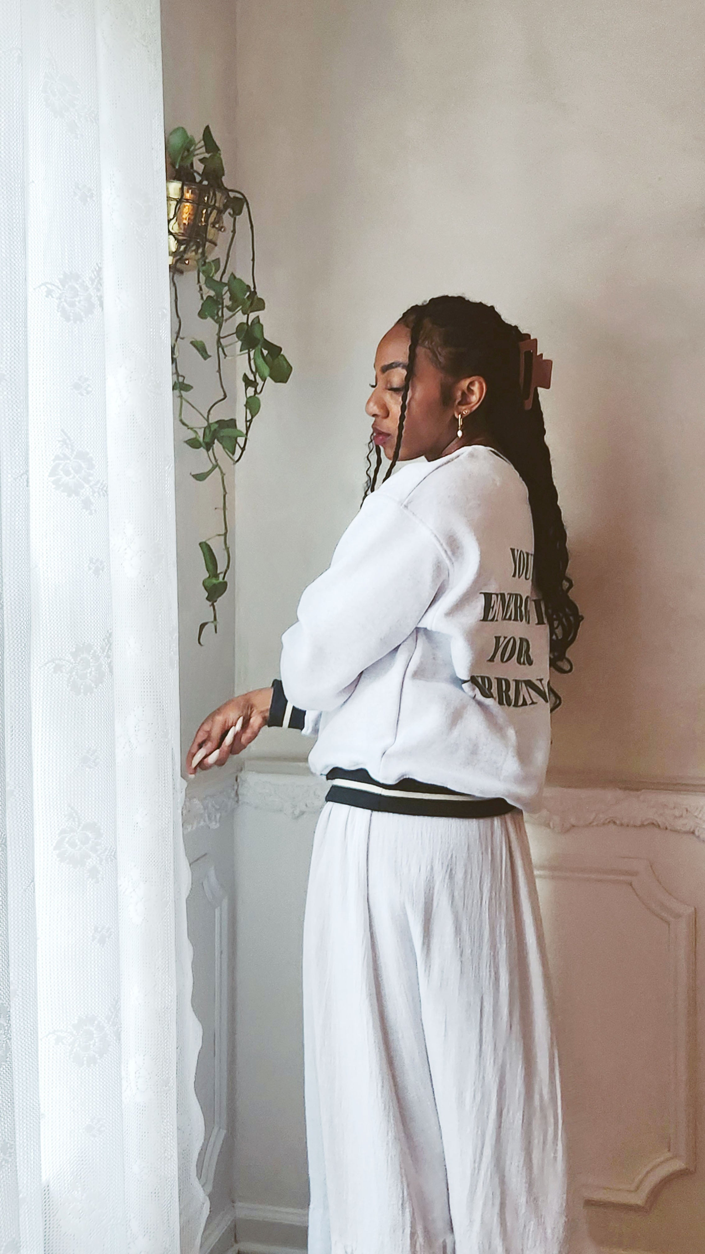 Be Well Graphic Pullover