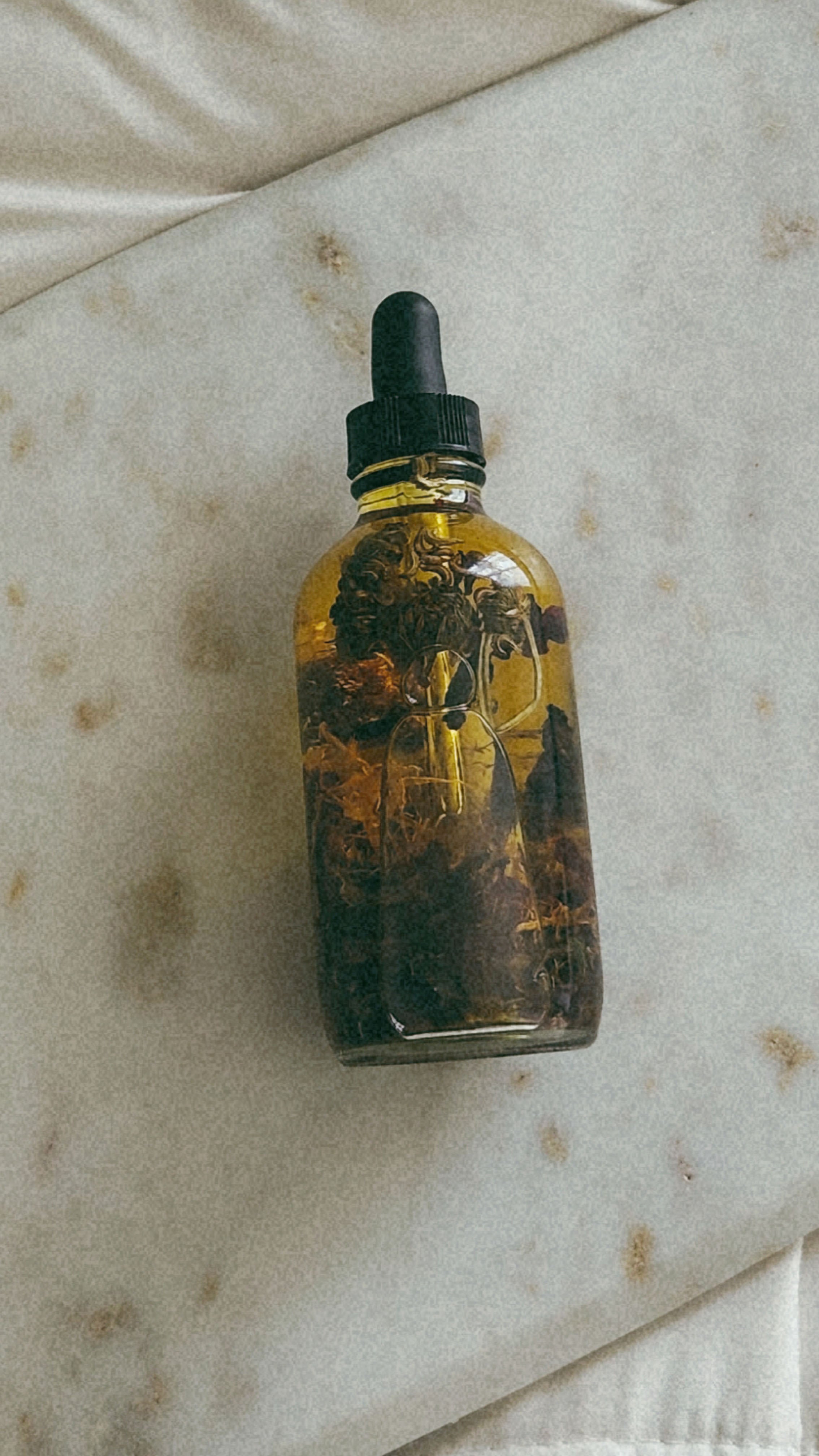 Love Flower Botanical Body Oil