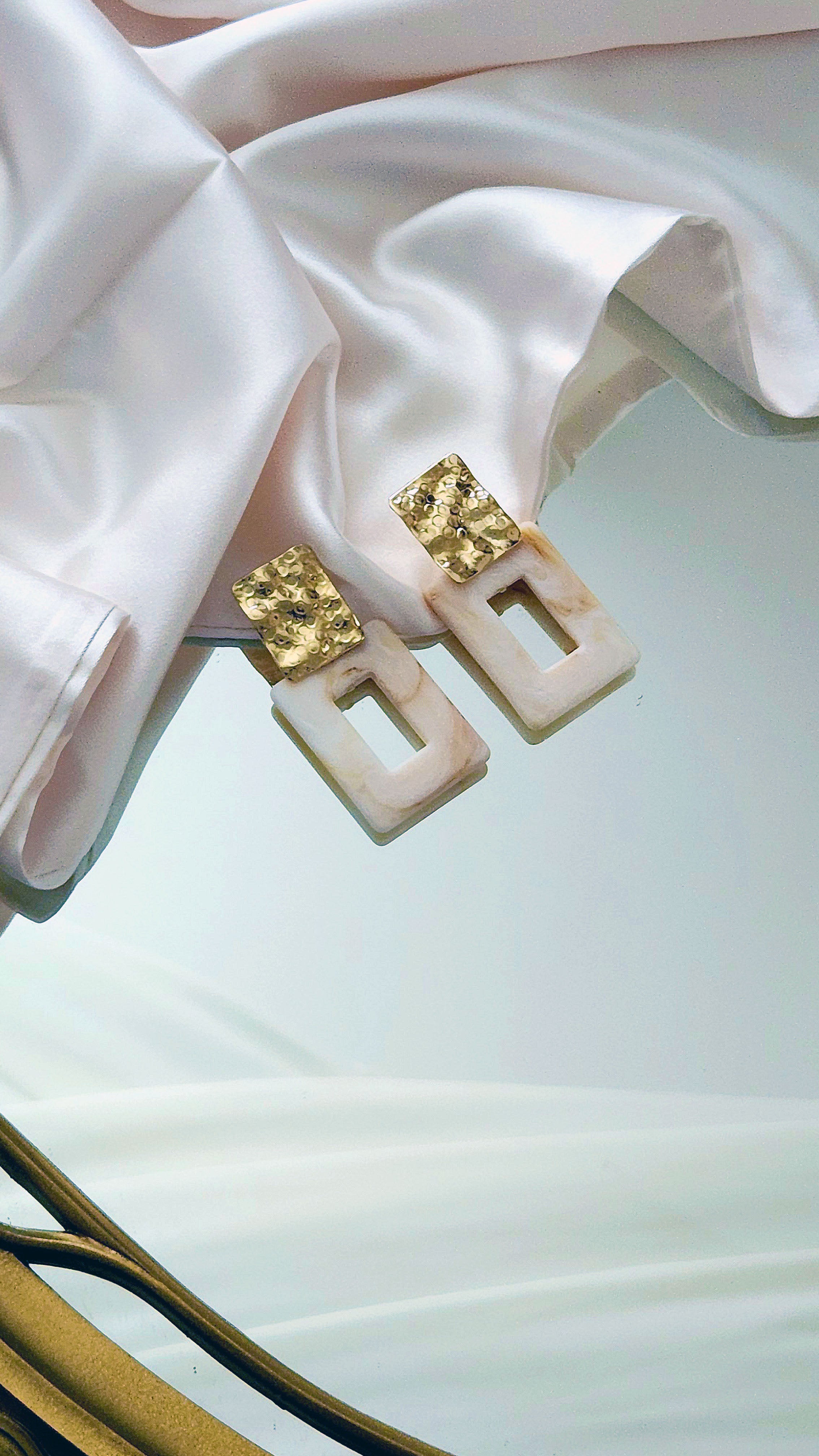 Moonlight Ivory Earrings