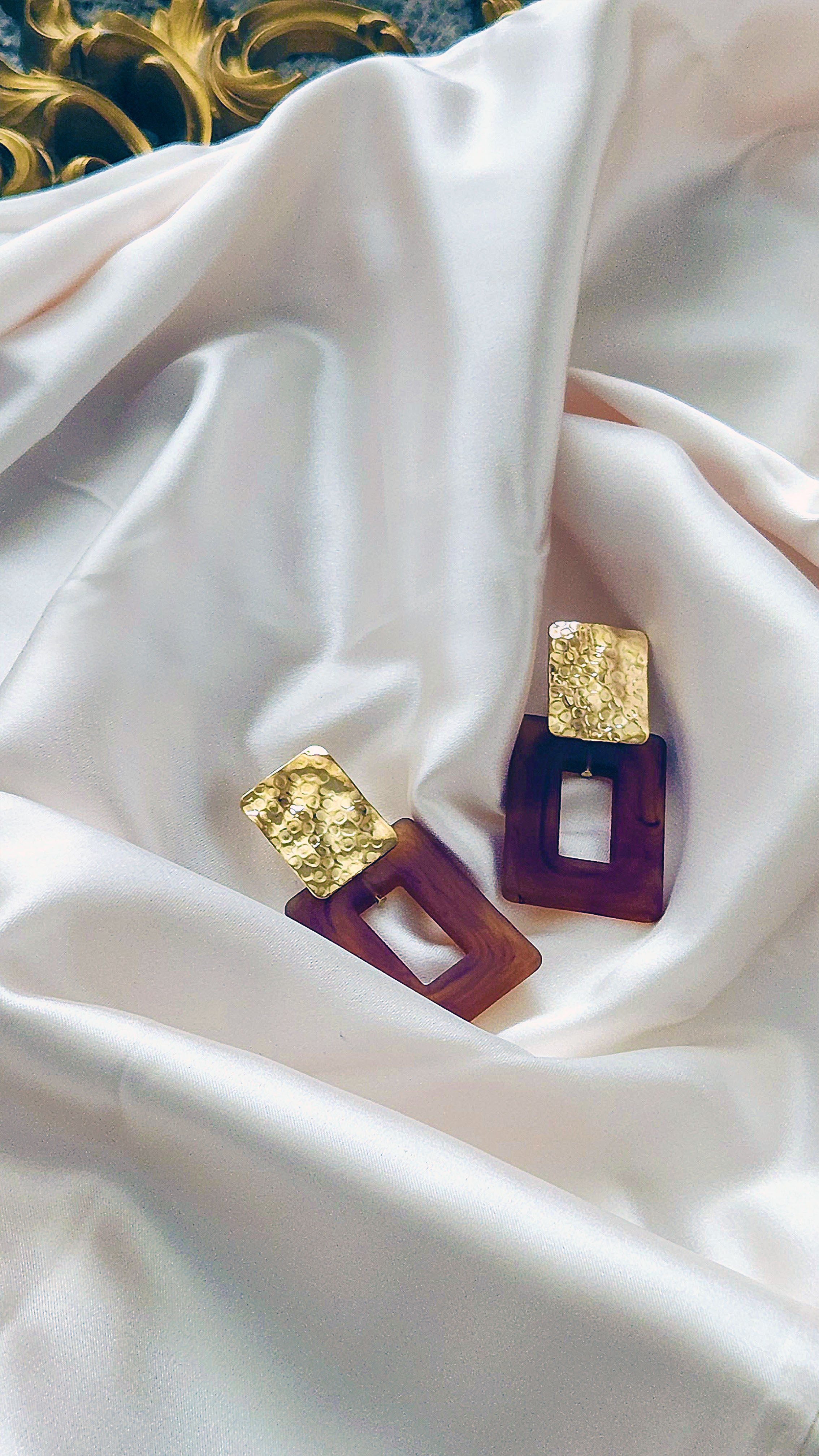 Moonlight Brown Earrings